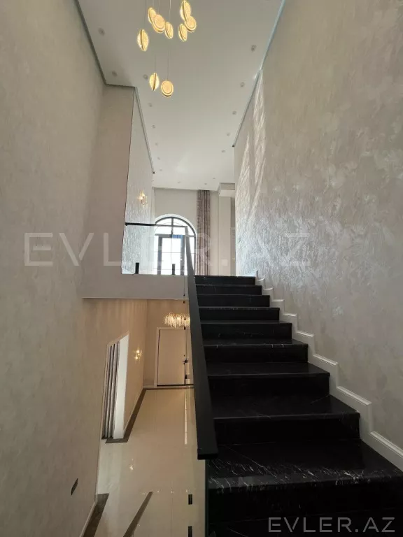 Satılır, həyət evi/villa