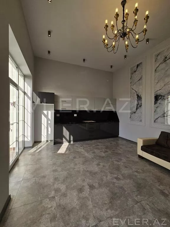 Satılır, həyət evi/villa
