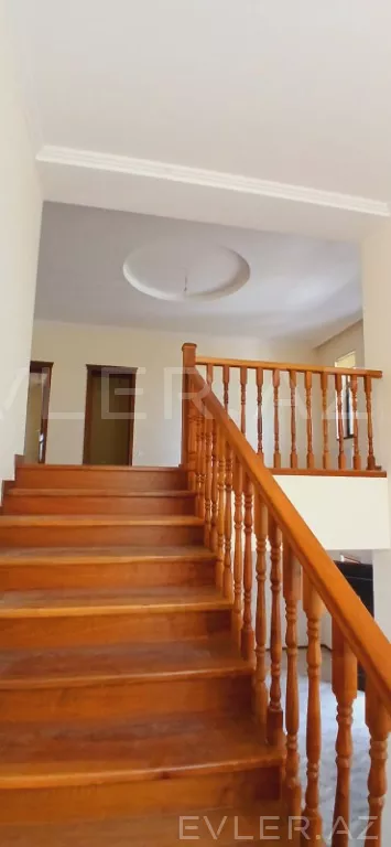 Satılır, həyət evi/villa