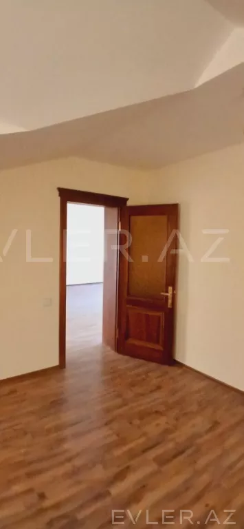 Satılır, həyət evi/villa