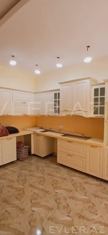 Satılır, həyət evi/villa