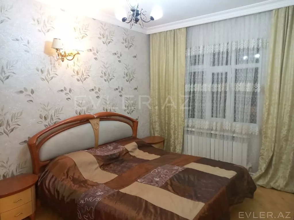 Aylıq, köhnə tikili