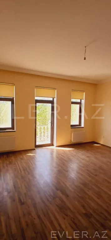 Satılır, həyət evi/villa