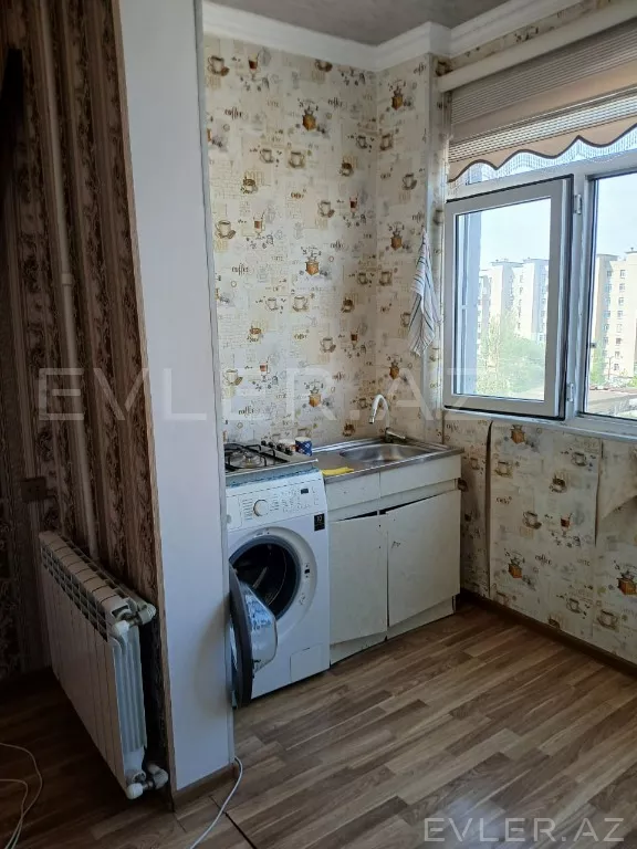 Satılır, köhnə tikili