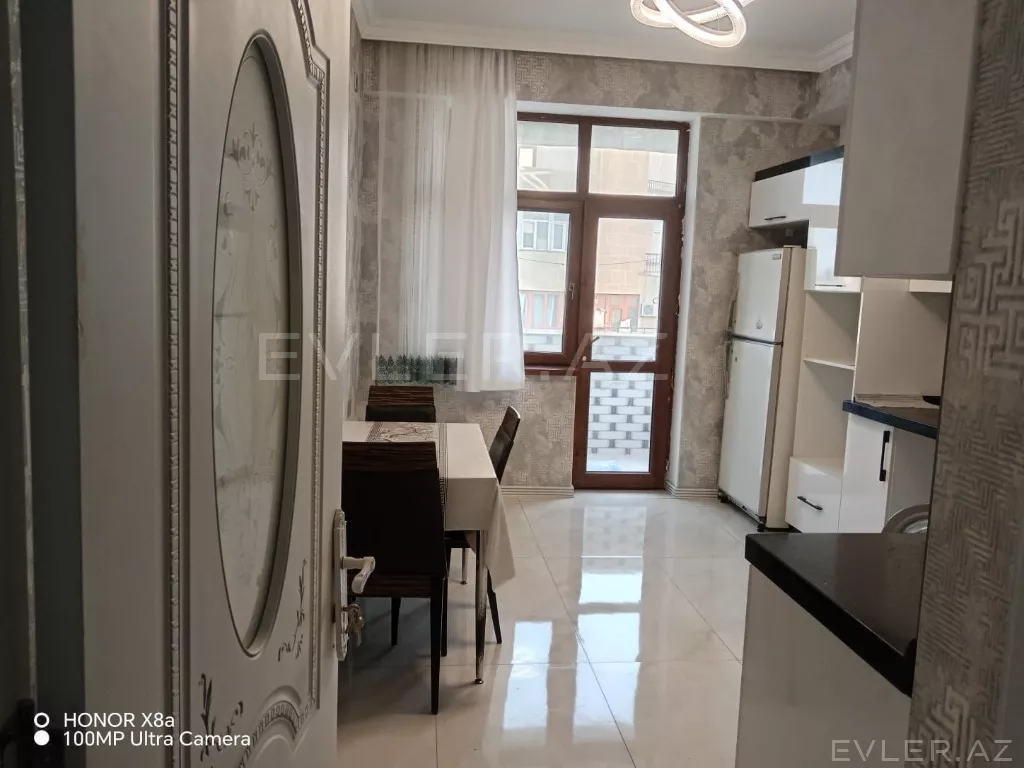 Satılır, yeni tikili