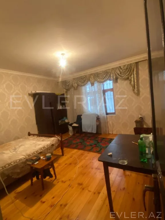 Satılır, həyət evi/villa