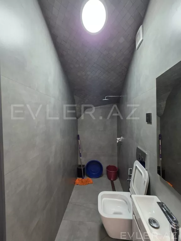 Satılır, həyət evi/villa