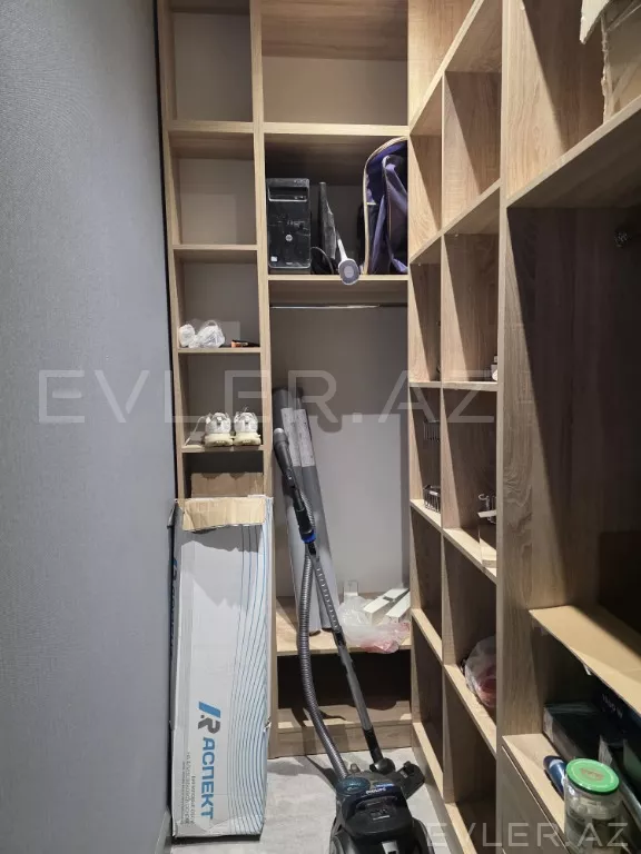 Satılır, həyət evi/villa