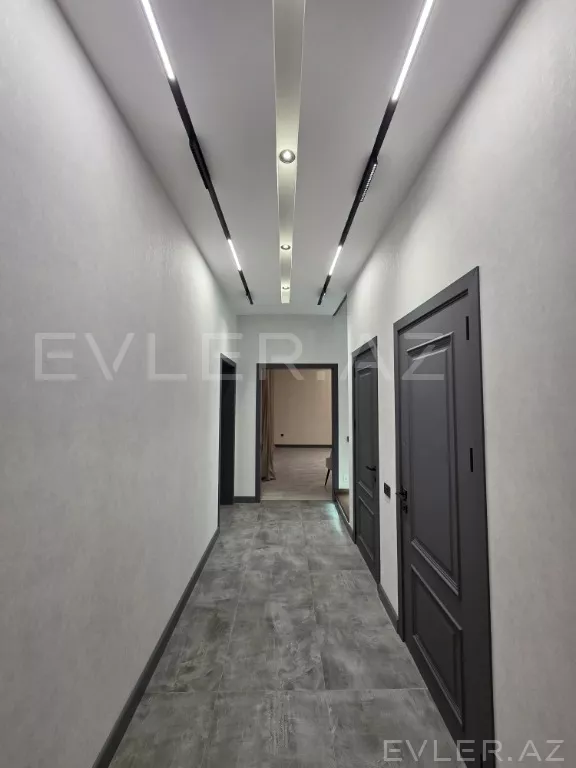 Satılır, həyət evi/villa