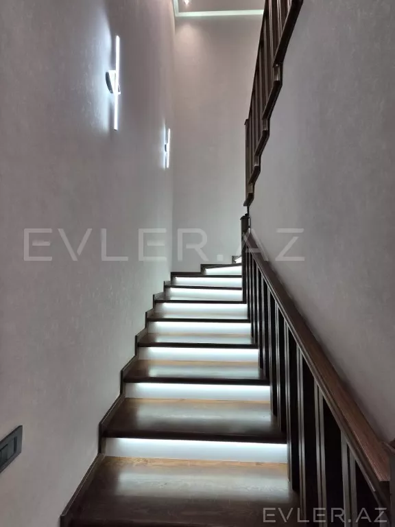 Satılır, həyət evi/villa
