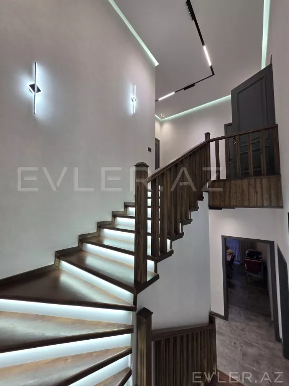 Satılır, həyət evi/villa