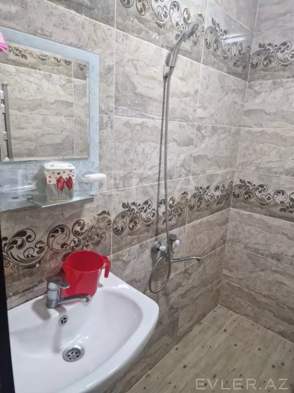 Aylıq, həyət evi/villa