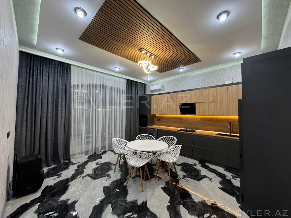 Satılır, həyət evi/villa