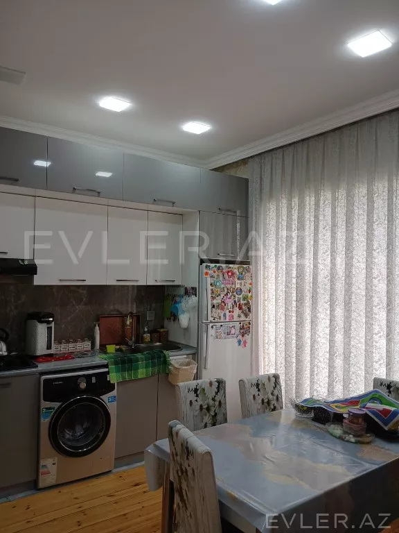 Satılır, həyət evi/villa