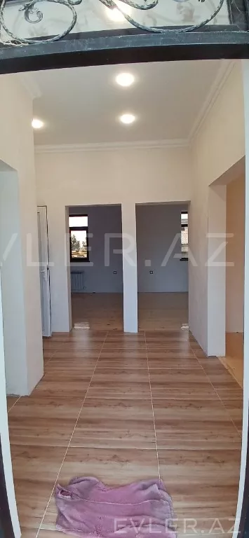 Satılır, həyət evi/villa