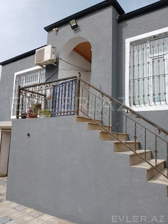 Satılır, həyət evi/villa