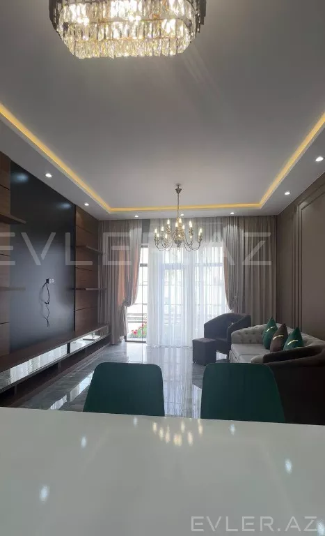 Satılır, həyət evi/villa