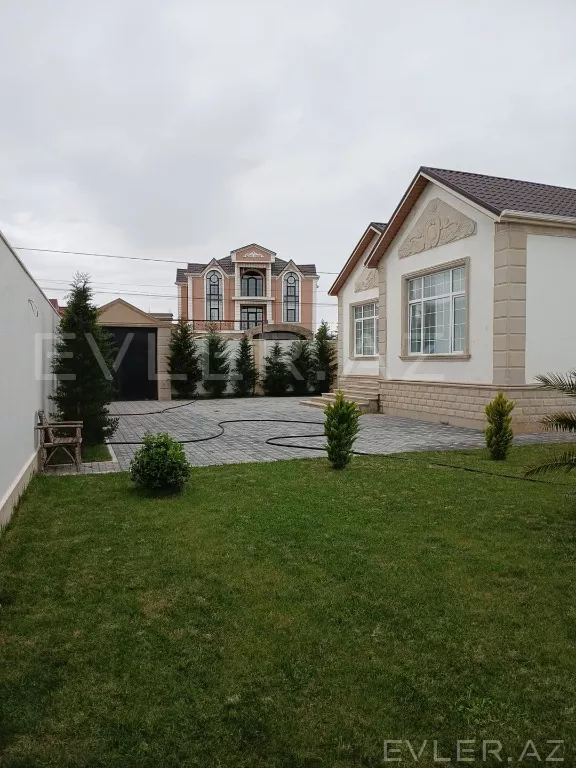 Satılır, həyət evi/villa