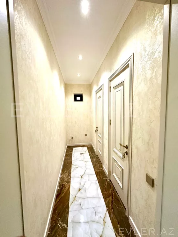 Satılır, həyət evi/villa