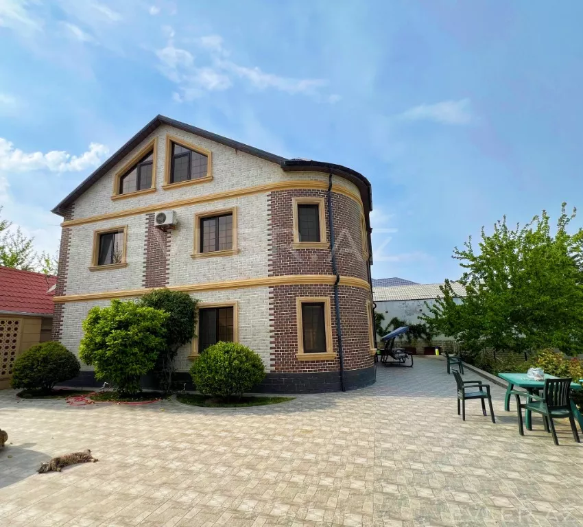 Satılır, həyət evi/villa