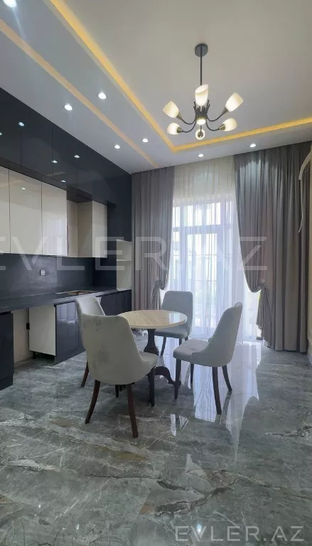 Satılır, həyət evi/villa