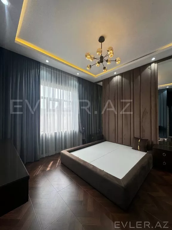 Satılır, həyət evi/villa