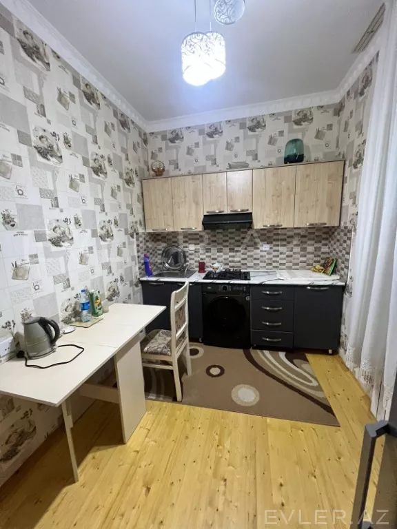 Satılır, həyət evi/villa