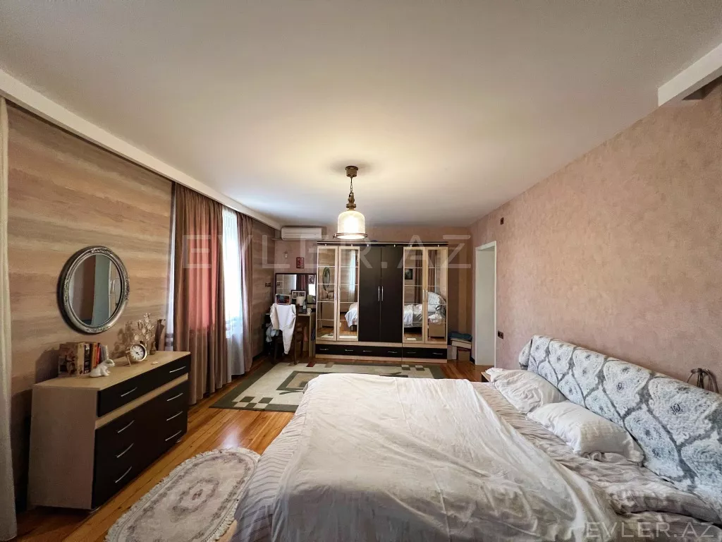 Satılır, həyət evi/villa