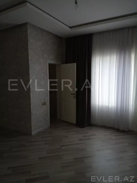 Satılır, həyət evi/villa