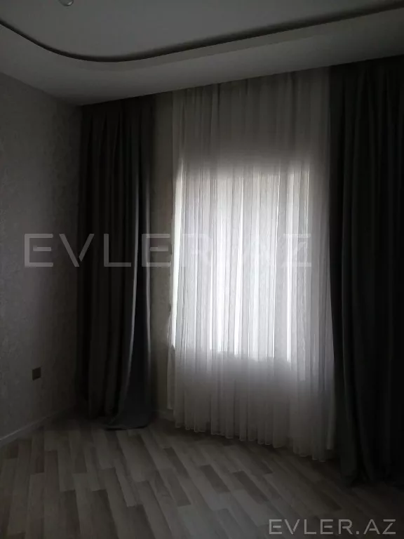 Satılır, həyət evi/villa
