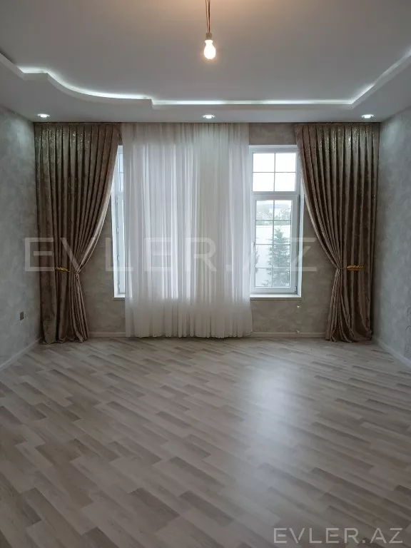 Satılır, həyət evi/villa