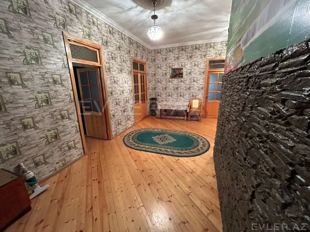 Satılır, bağ evi