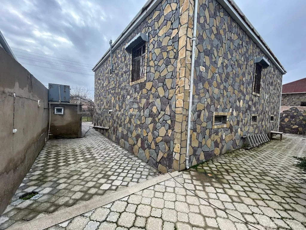 Satılır, bağ evi