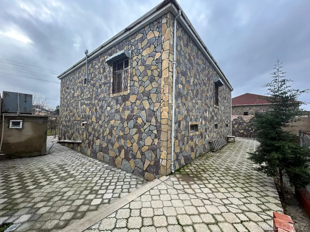 Satılır, bağ evi
