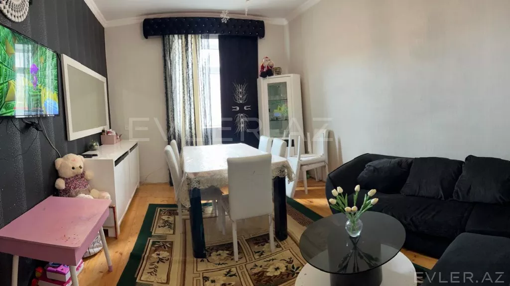 Satılır, həyət evi/villa