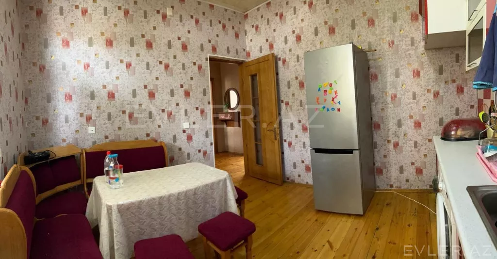 Satılır, həyət evi/villa