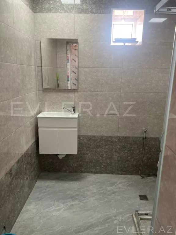 Satılır, həyət evi/villa