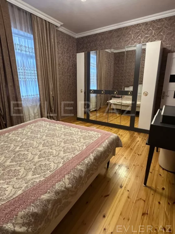 Satılır, həyət evi/villa