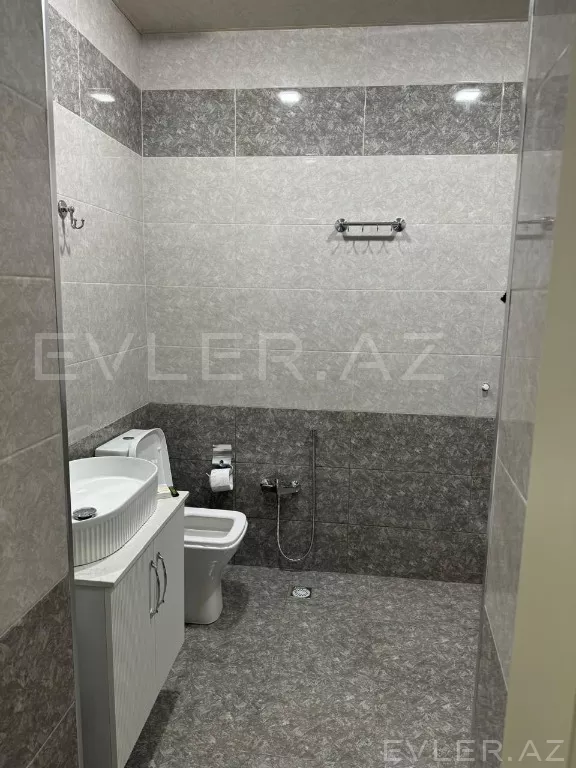 Satılır, yeni tikili