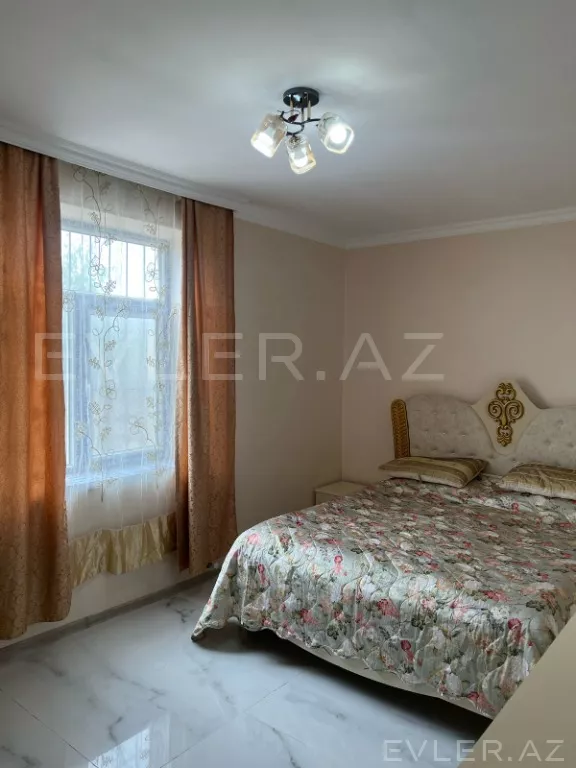 Satılır, həyət evi/villa
