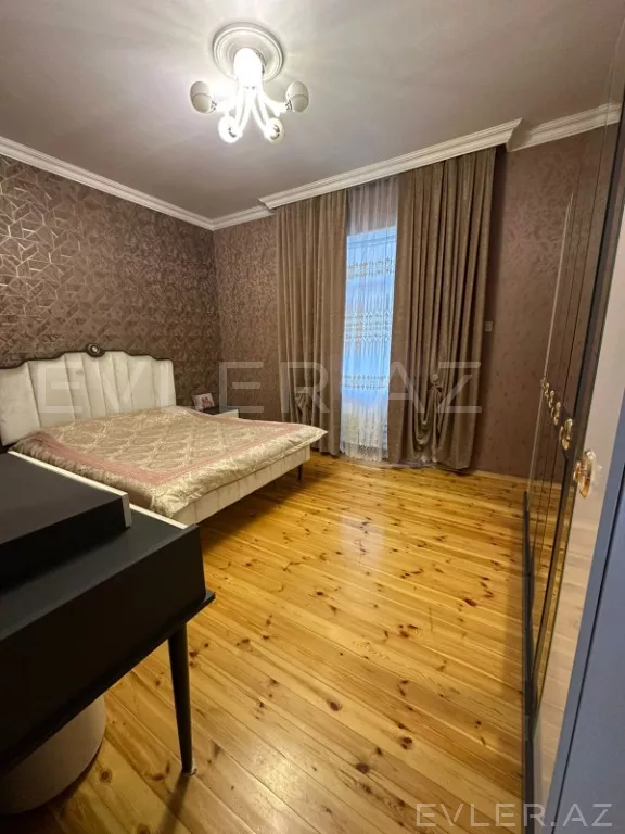 Satılır, həyət evi/villa