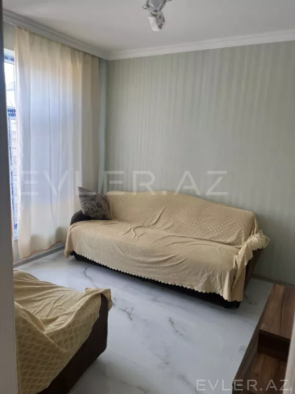 Satılır, həyət evi/villa