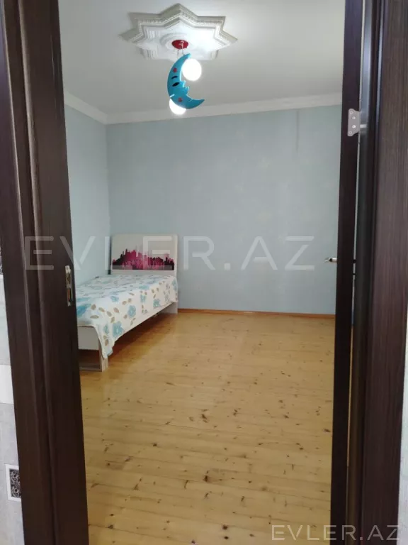 Satılır, həyət evi/villa