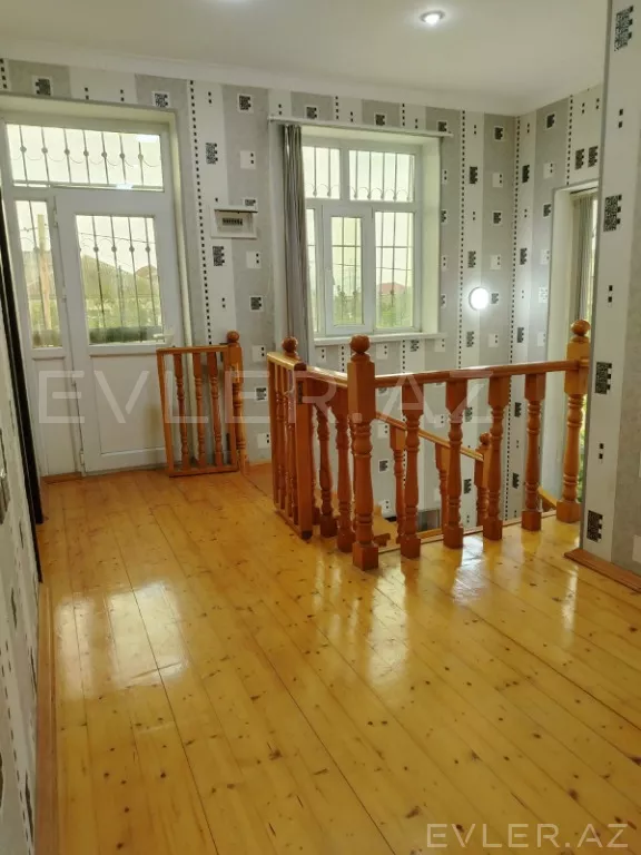 Satılır, həyət evi/villa