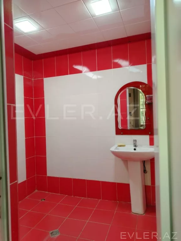 Satılır, həyət evi/villa