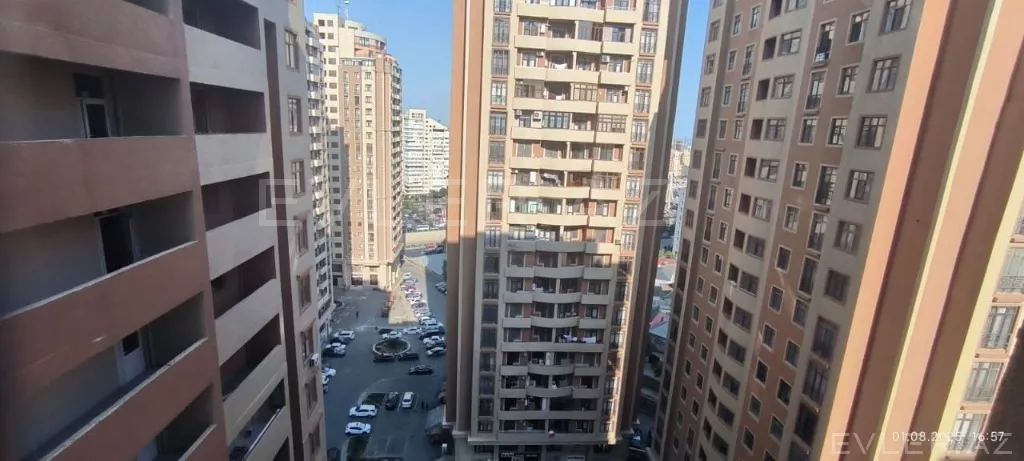 Satılır, yeni tikili