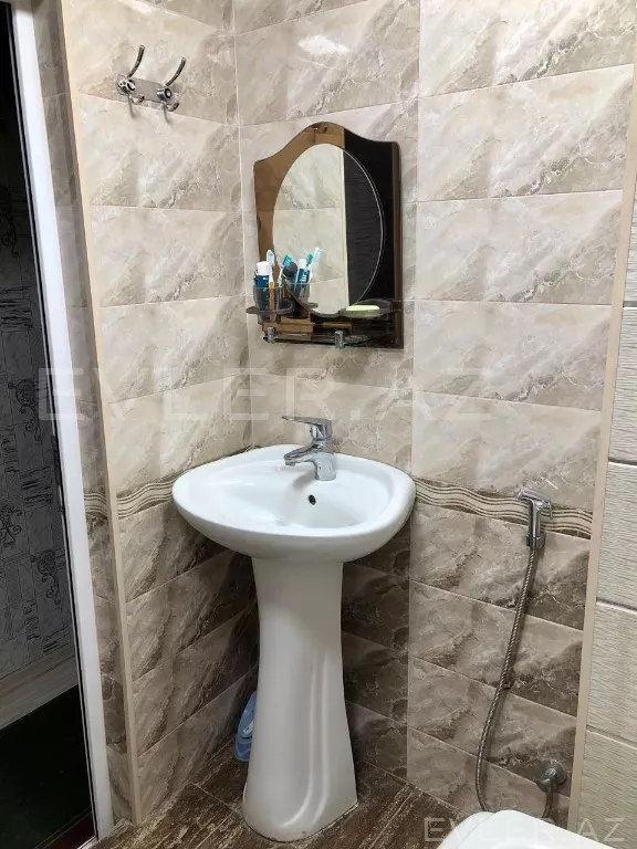 Satılır, yeni tikili