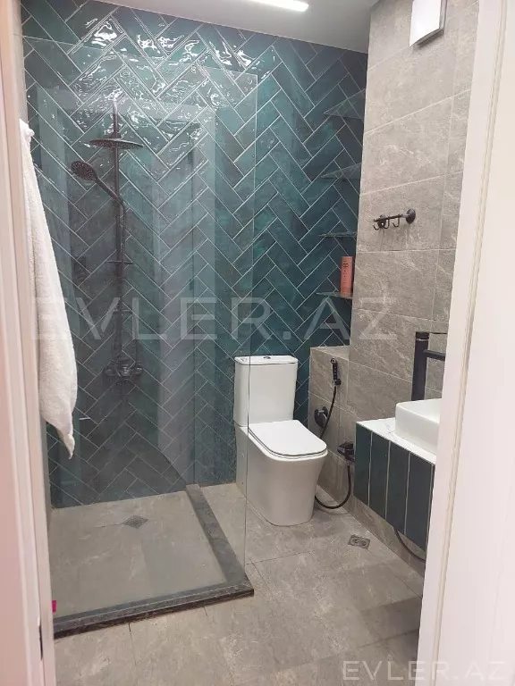 Satılır, yeni tikili