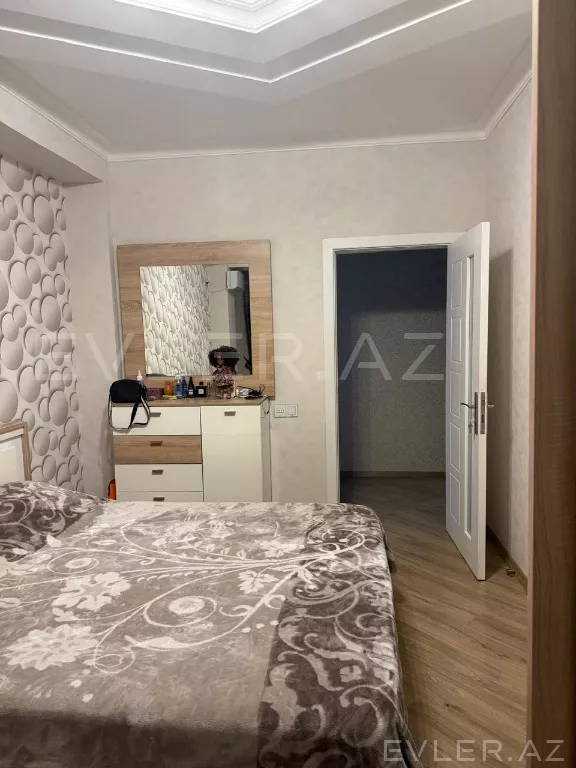 Satılır, yeni tikili