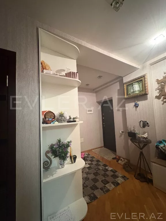 Satılır, yeni tikili